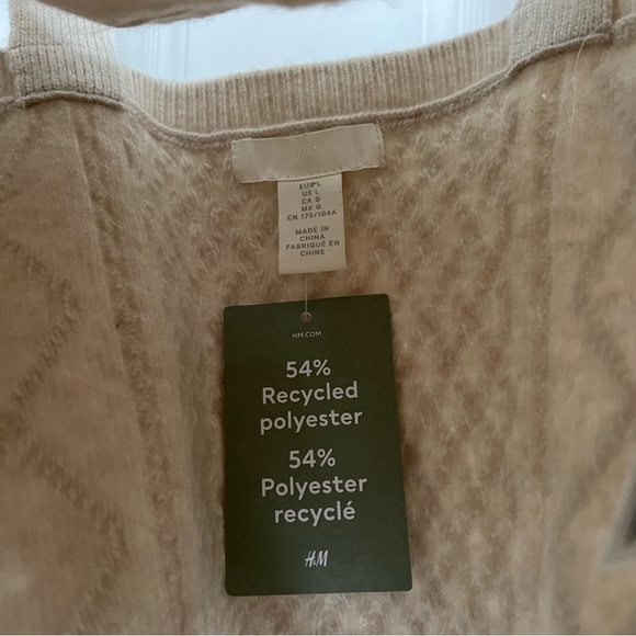 H&M Sweater Crop Top NWT - Picture 2 of 3